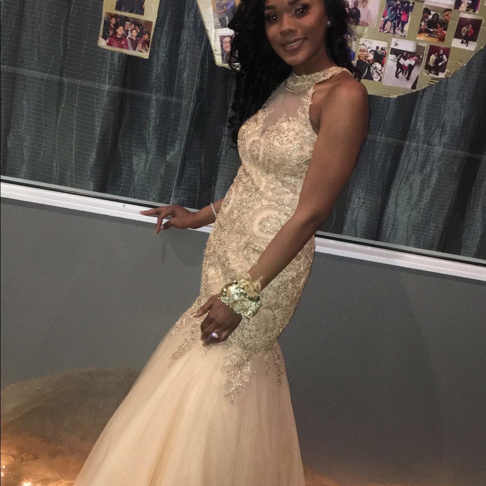 GOLD DIAMOND STUDDED MERMAID PROM DRESS